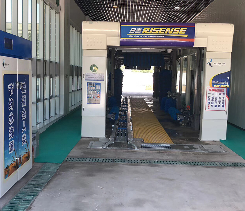 Tunnel car wash machine CC-695