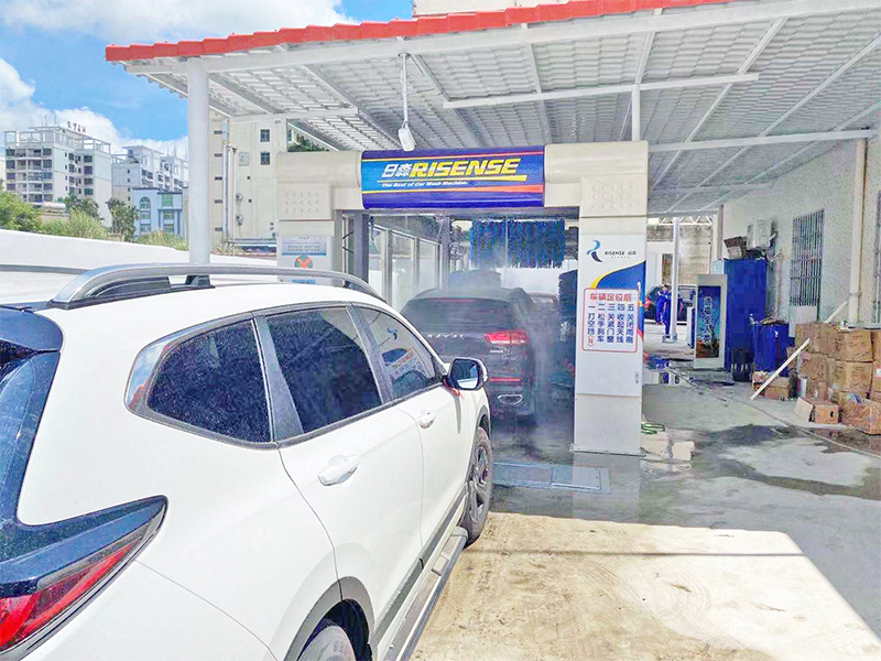 Tunnel car wash machine CC-692