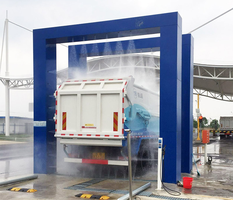Gantry type engineering car washing machine 