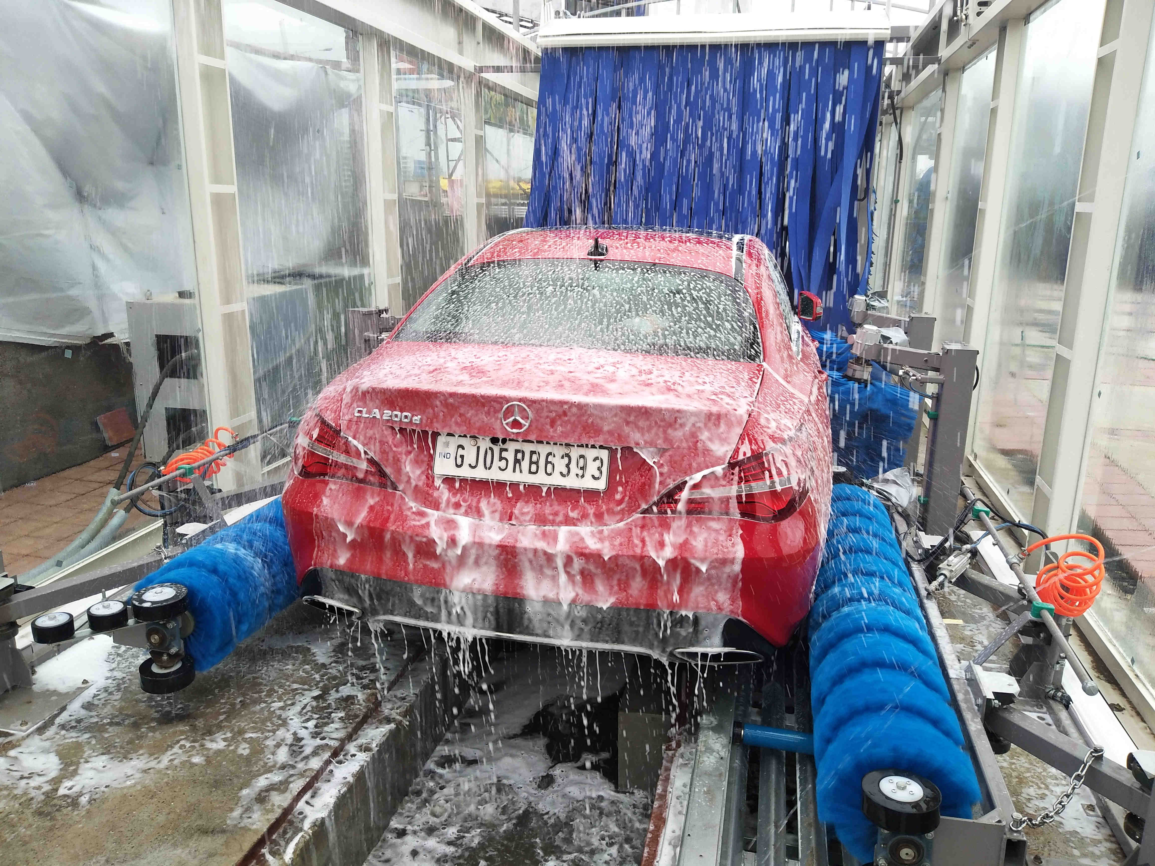 Risense tunnel car wash machine CC-692 installed in India! 