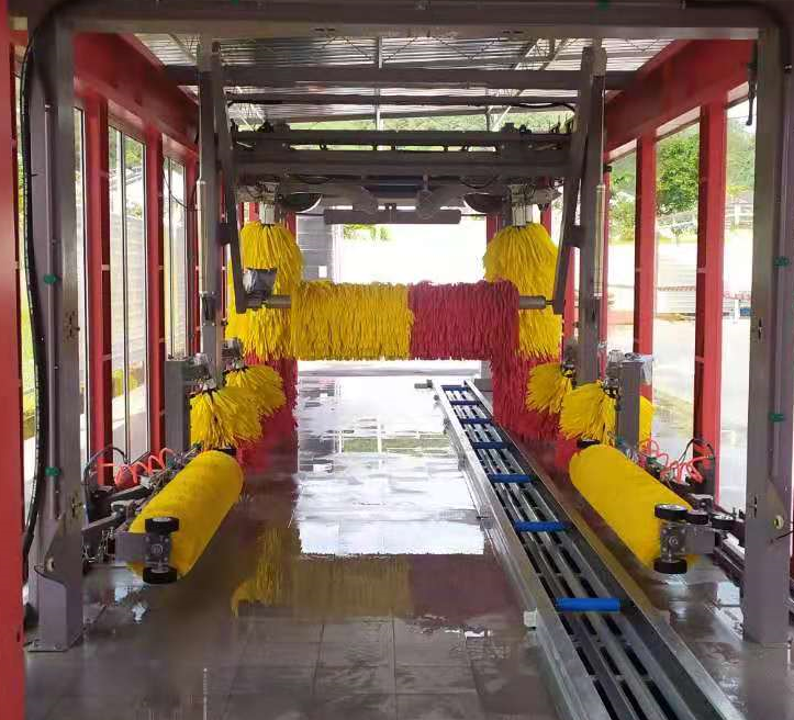Risense tunnel car wash machine installed in Malaysia! 
