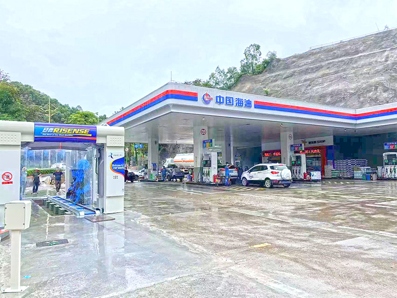 جهاز غسيل السيارات التلقائي النفقي موديل : سي سي -670