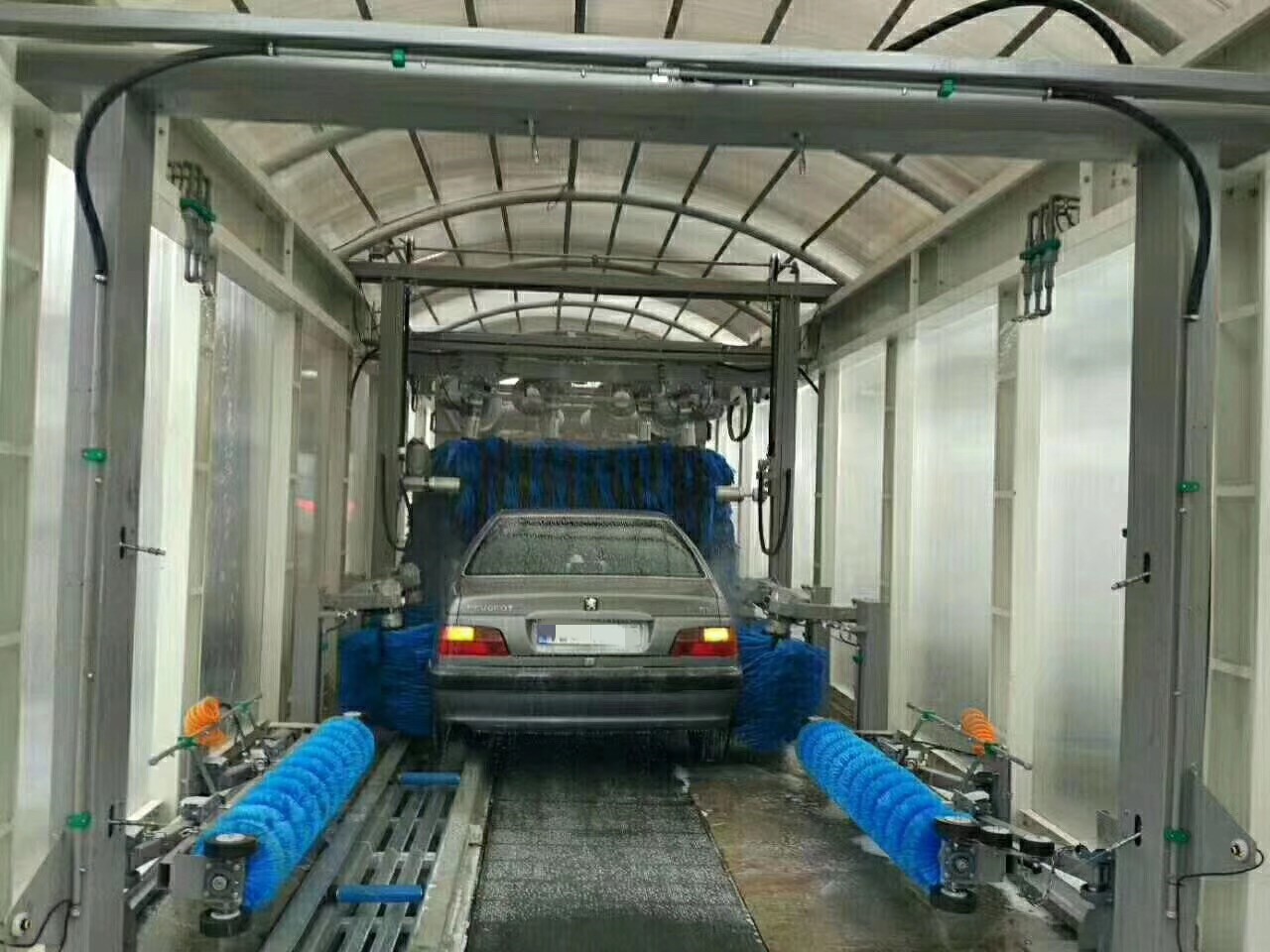 Tunnel de Lavage de Voiture CC-695